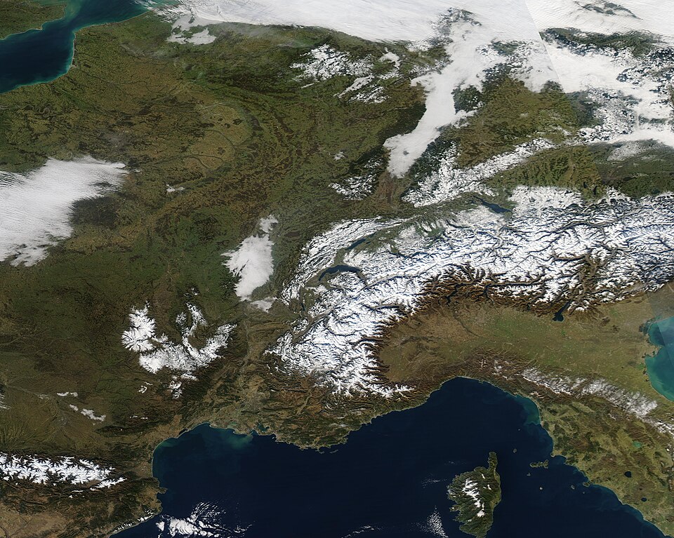 冬の西ヨーロッパの衛星画像