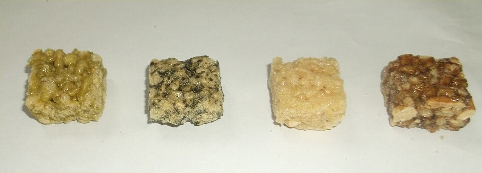 浅草名物『雷おこし』の詰め合わせ(黒糖・白砂糖・海苔・抹茶)